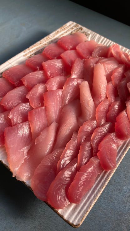 天然　ビン長　マグロ　（真空冷凍ブロック）2人前